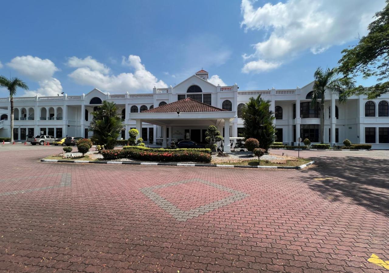 Tanjung Puteri Golf And Resort Malaysia Pasir Gudang Exterior photo