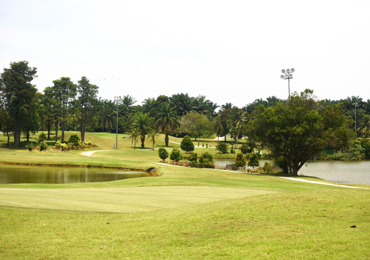 Tanjung Puteri Golf And Resort Malaysia Pasir Gudang Exterior photo